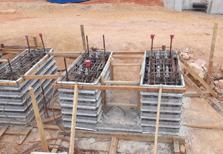 Fundações e estruturas em obra de infraestrutura pesada