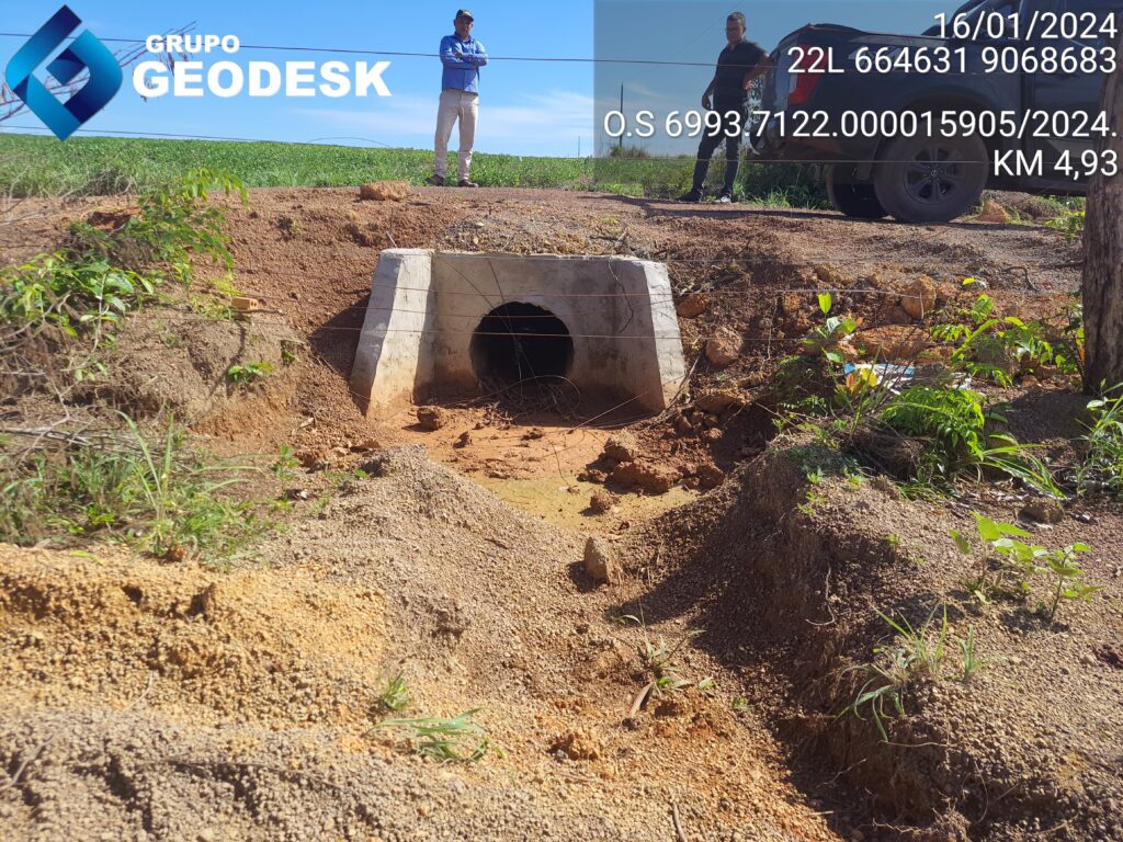 Dispositivo de drenagem implantado em obra acompanhado pela equipe GeoDesk